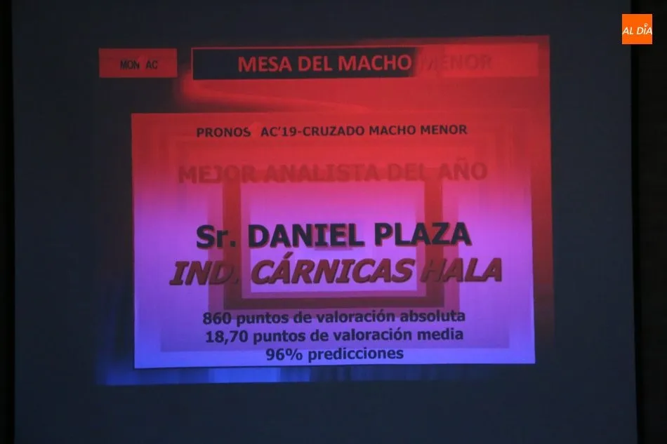 Foto 3 - Integrantes del Mercado de Origen Nacional de Vacuno de Carne visitan las instalaciones de Dehesa...