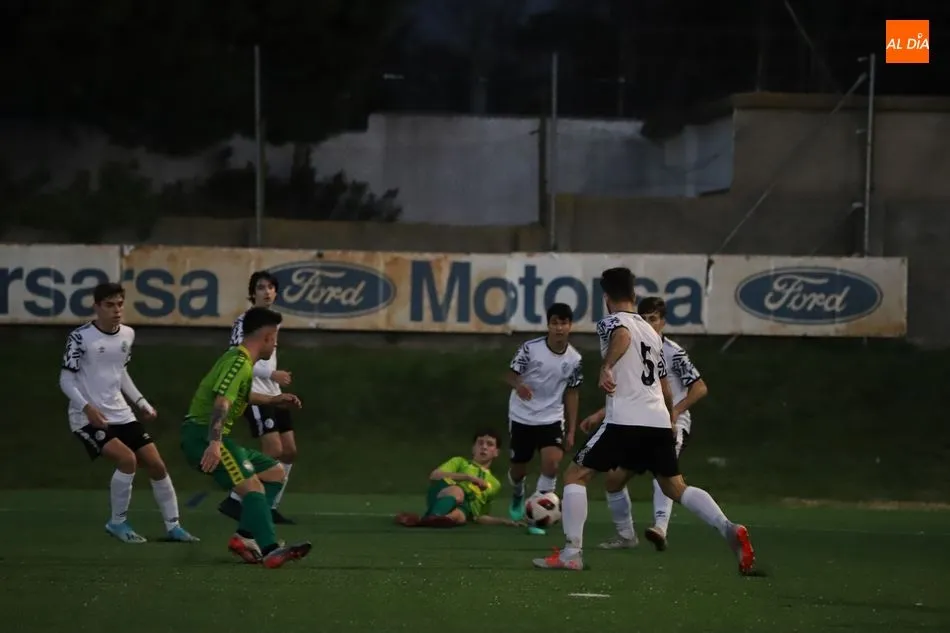 Foto 3 - El juvenil del Salamanca UDS, en busca del ansiado ascenso a Liga Nacional