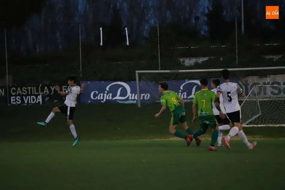 Foto 2 - El juvenil del Salamanca UDS, en busca del ansiado ascenso a Liga Nacional