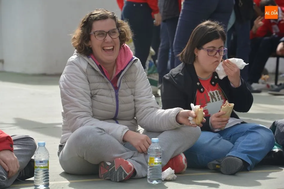 Foto 2 - Los voluntarios de Manos Unidas repartir&aacute;n cerca de 20.000 bocadillos en Salamanca