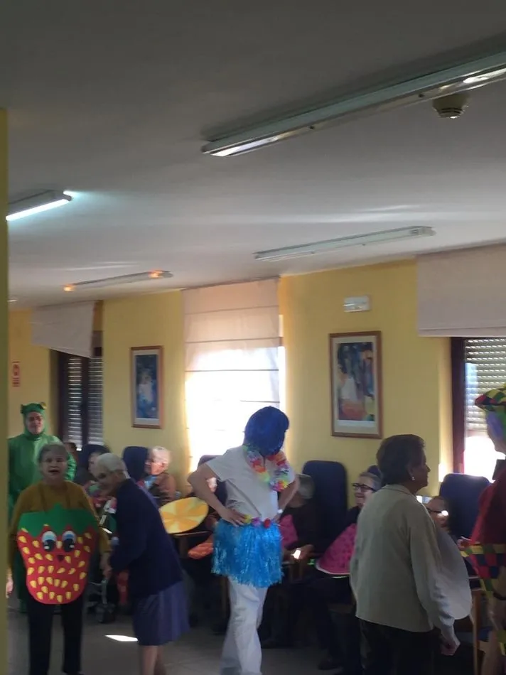 Foto 11 - Los mayores de la residencia municipal de Masueco se adelantan al Carnaval  