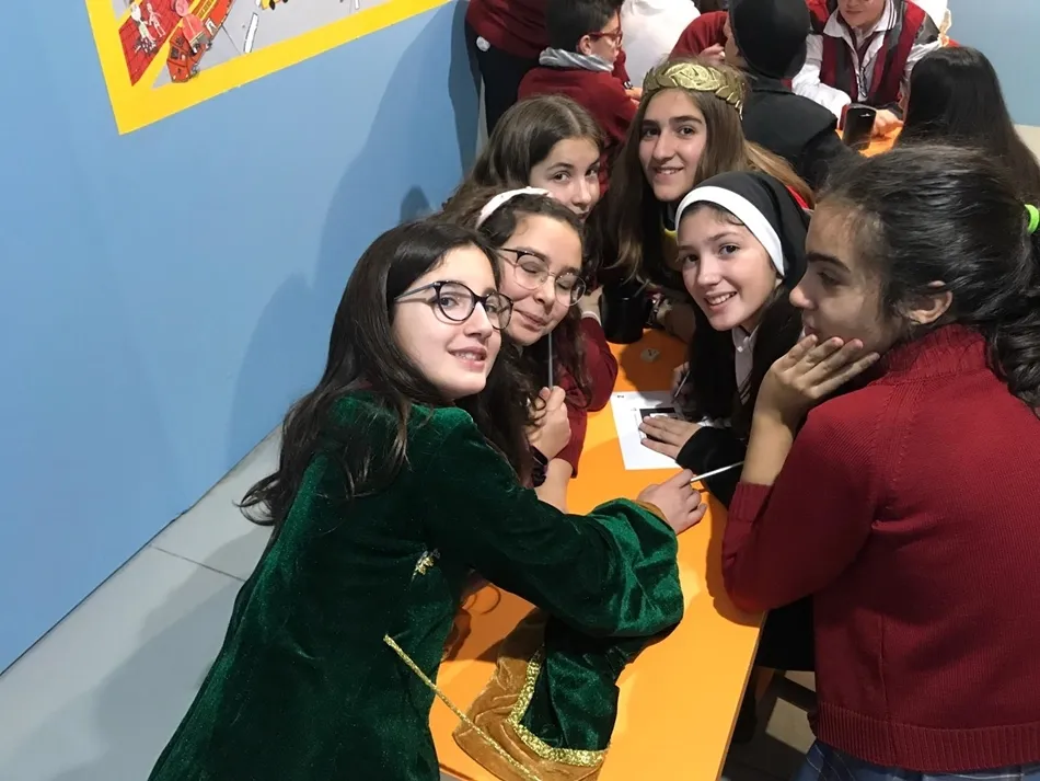 Foto 5 - Divertida y did&aacute;ctica jornada cultural para los alumnos del Colegio San Juan Bosco