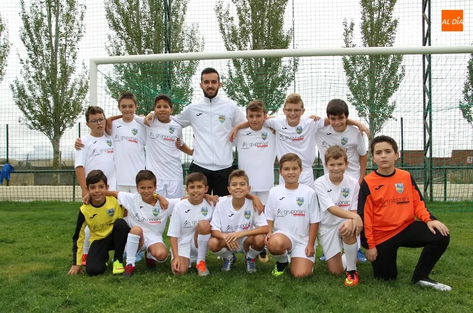 Equipo Alevín B del Alba de Tormes Club de Fútbol / Archivo