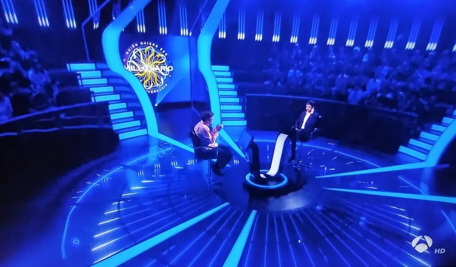 Foto 6 - Una pregunta sobre la costura a mano apea a&nbsp;Jero Hern&aacute;ndez del programa&nbsp; '&iquest;Qui&eacute;n quiere ser...