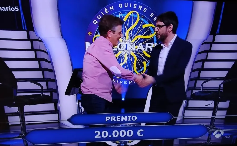 Foto 5 - Una pregunta sobre la costura a mano apea a&nbsp;Jero Hern&aacute;ndez del programa&nbsp; '&iquest;Qui&eacute;n quiere ser...