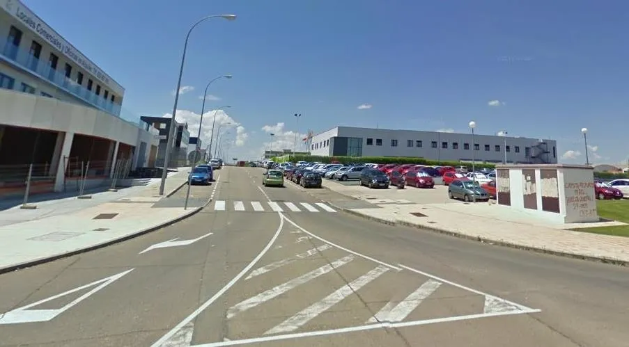 Calle Primera, en el polígono de Carbajosa de la Sagrada. Foto de Google Maps