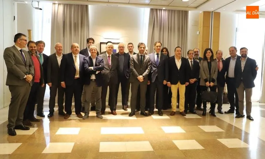 Encuentro con empresarios familiares de Salamanca con el alcalde, Carlos García Carbayo. Foto de Lydia González