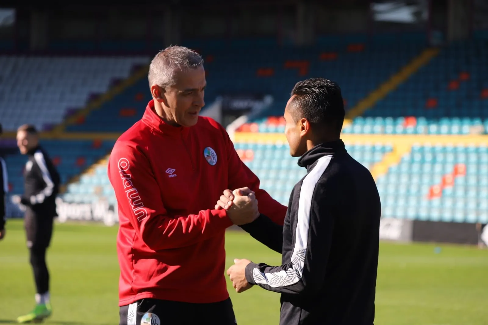 Foto 9 - Edwin Hern&aacute;ndez y Diego Aguilar ya entrenan con el Salamanca UDS a las &oacute;rdenes de Due&ntilde;as
