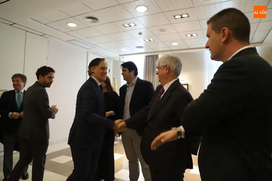 Foto 5 - El alcalde plantea establecer l&iacute;neas de colaboraci&oacute;n con los empresarios familiares