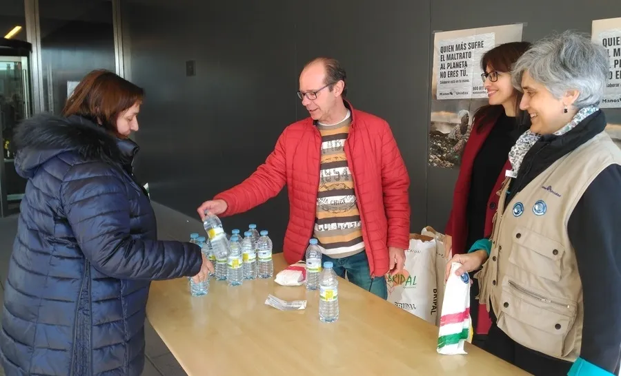 Foto 2 - Salamanca muestra su cara solidaria con el reparto de cerca de 20.000 bocadillos&nbsp;