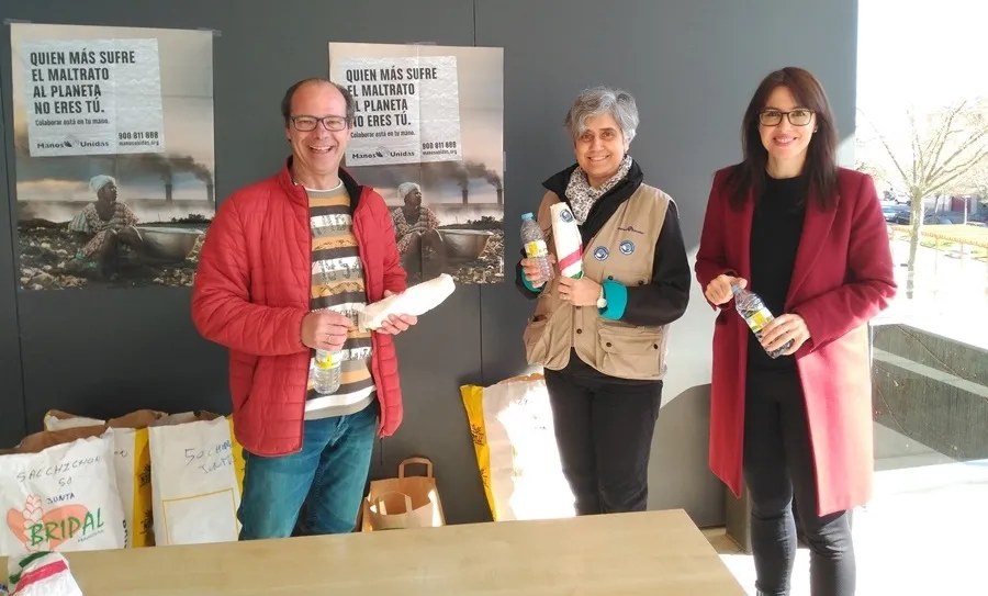 Foto 3 - Salamanca muestra su cara solidaria con el reparto de cerca de 20.000 bocadillos&nbsp;