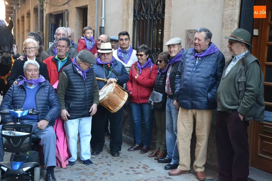 Foto 5 - Morenita pisa por primera vez la Plaza Mayor de Ciudad Rodrigo  