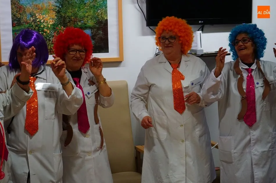 Foto 9 - El grupo de chirigotas inicia la programaci&oacute;n de carnaval de Guijuelo