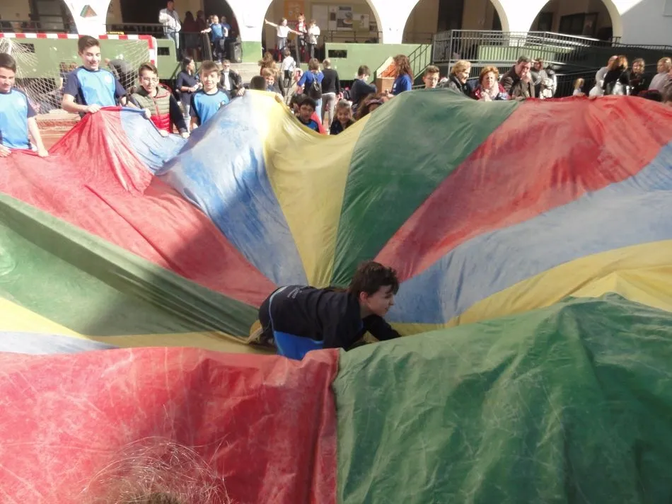 Foto 5 - Bocatas solidarios en el Colegio San Juan Bosco  