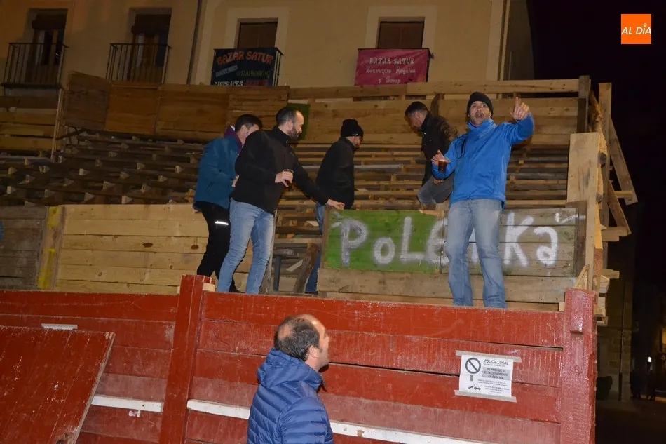 Foto 8 - Eh, s&aacute;canos una foto: Los &uacute;ltimos del Jueves de Casetas y los primeros del Viernes de Carnaval  