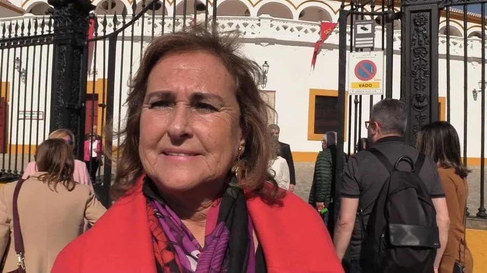Carmen Tello, antes de entrar a la Real Maestraza de Sevilla | EP