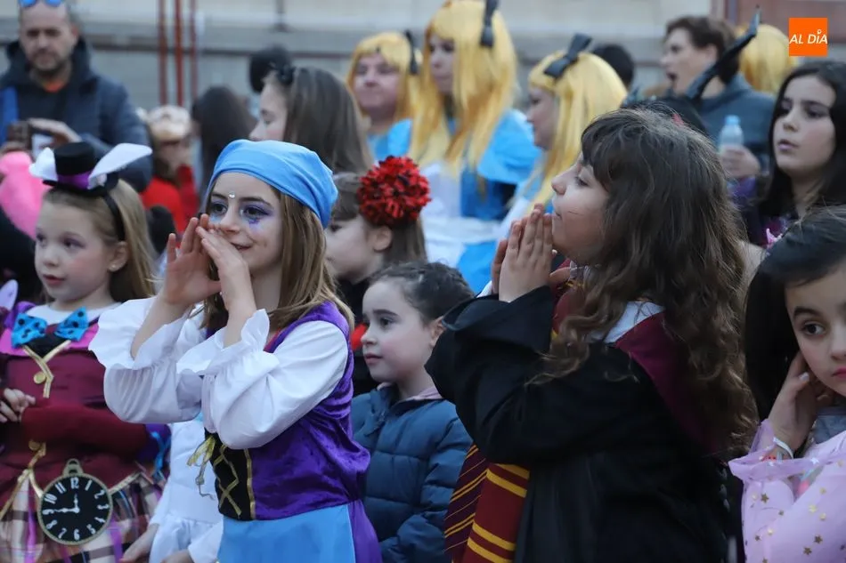 Foto 8 - El Colegio Padre Manj&oacute;n festeja con alegr&iacute;a el carnaval