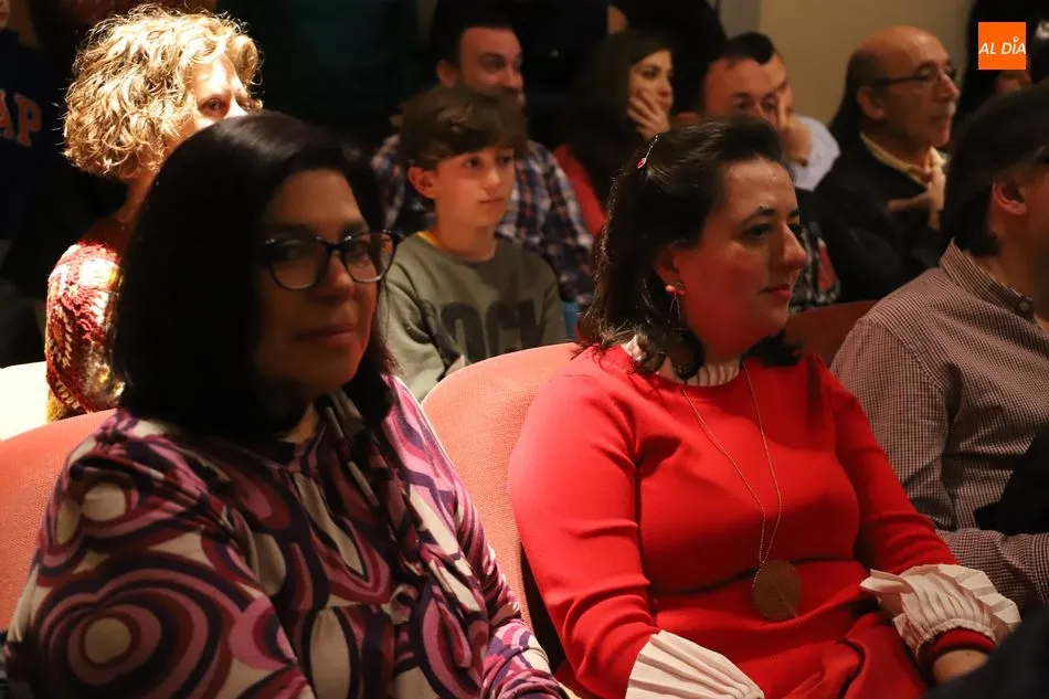 Foto 3 - &Eacute;xito del documental &lsquo;Cuba Crea&rsquo; en su proyecci&oacute;n en el DA2