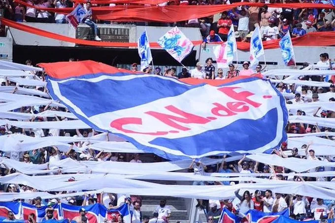 La afición del Nacional, durante un partido en Uruguay