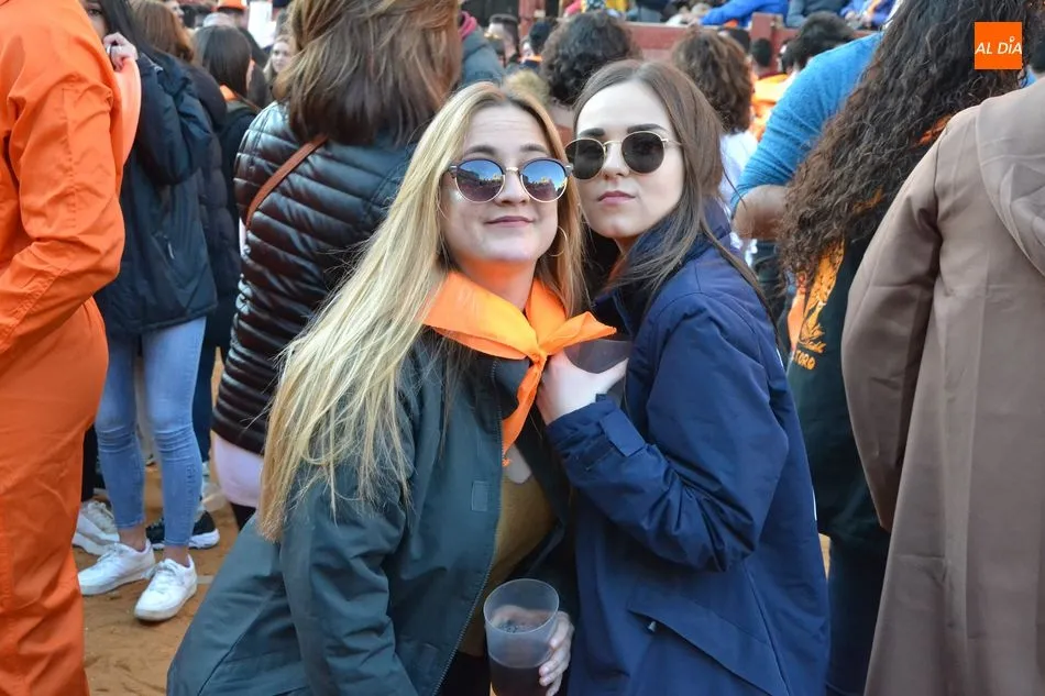 Foto 5 - Las charangas dan el primer Campanazo ante una abarrotada Plaza que grit&oacute; &lsquo;No es No&rsquo;  