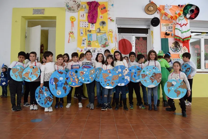 Foto 5 - Divertida fiesta de Carnaval en el CEIP Gloria Fuertes y el colegio Miguel de Unamuno