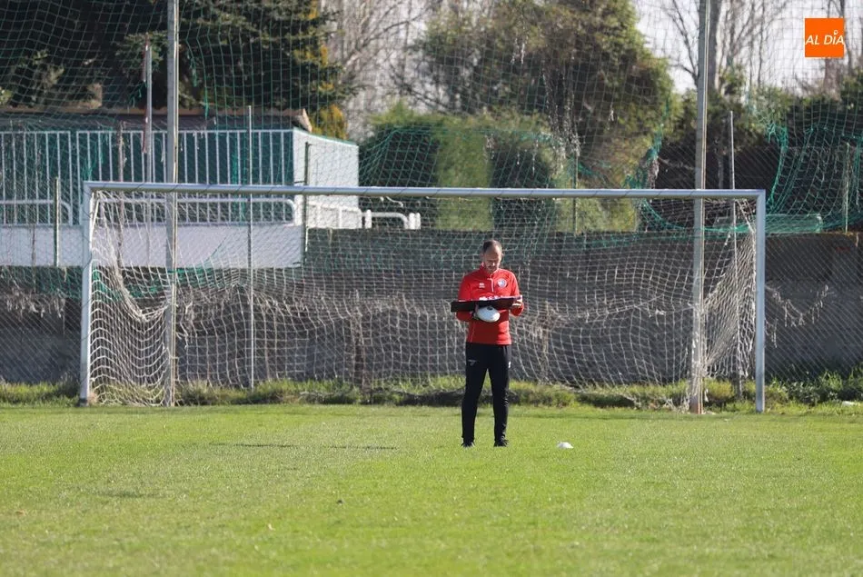 Foto 3 - &Uacute;ltimo entrenamiento de Unionistas con la idea de ganar su primer derbi