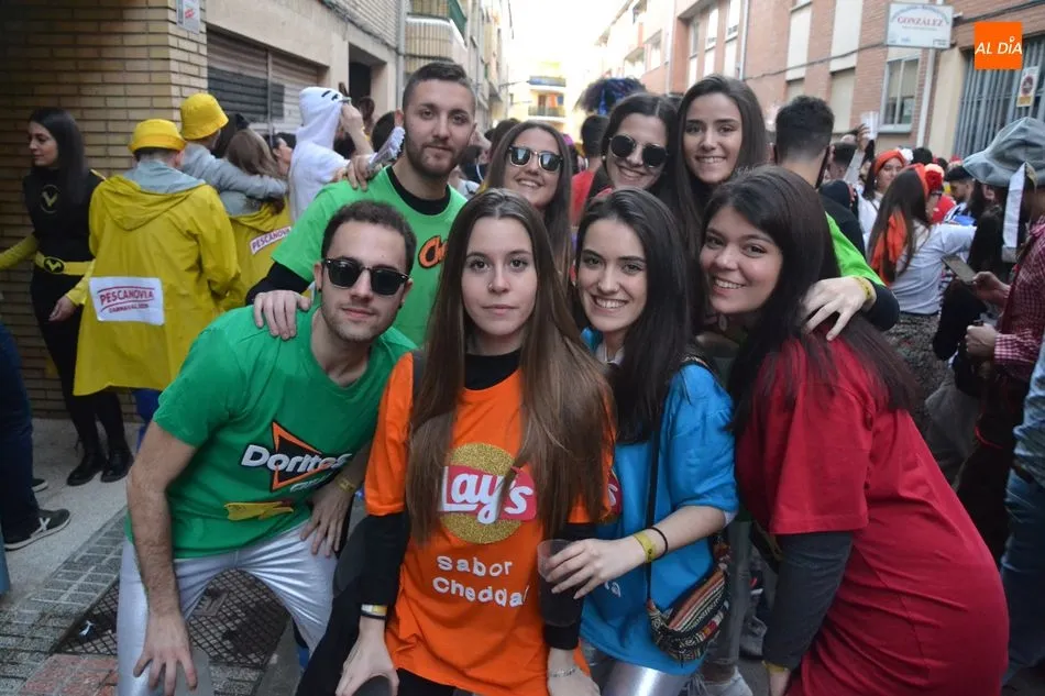 Foto 6 - M&aacute;s de 350 j&oacute;venes pasan la tarde sabatina de pe&ntilde;a en pe&ntilde;a al ritmo de Manliao  
