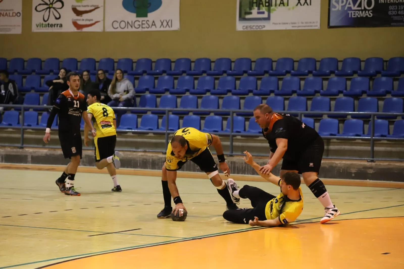 Una acción del encuentro / Lydia González