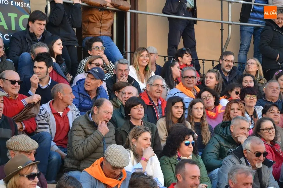 Foto 11 - Un mozo vallisoletano se libra milagrosamente de una cornada en una aparatosa cogida en la Plaza  