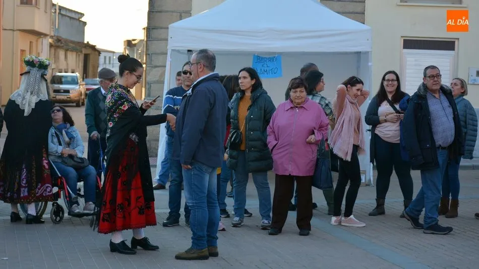 Foto 6 - Los bailes charros protagonizan la tradicional fiesta de Los Barrios en Lumbrales