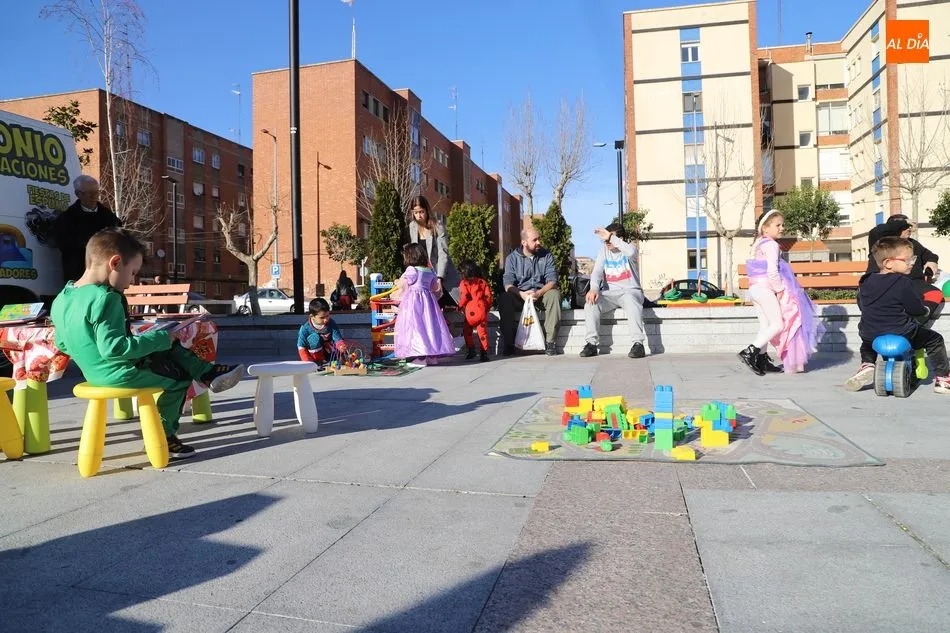 Foto 3 - El barrio de Garrido celebra el Carnaval a su manera