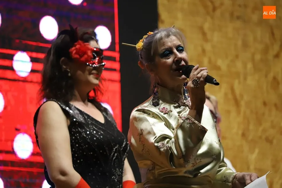 Foto 6 - M&uacute;sica y mucho arte en la Gala Carnavalesca