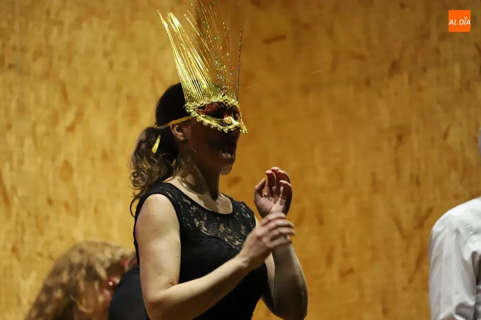 Foto 4 - M&uacute;sica y mucho arte en la Gala Carnavalesca