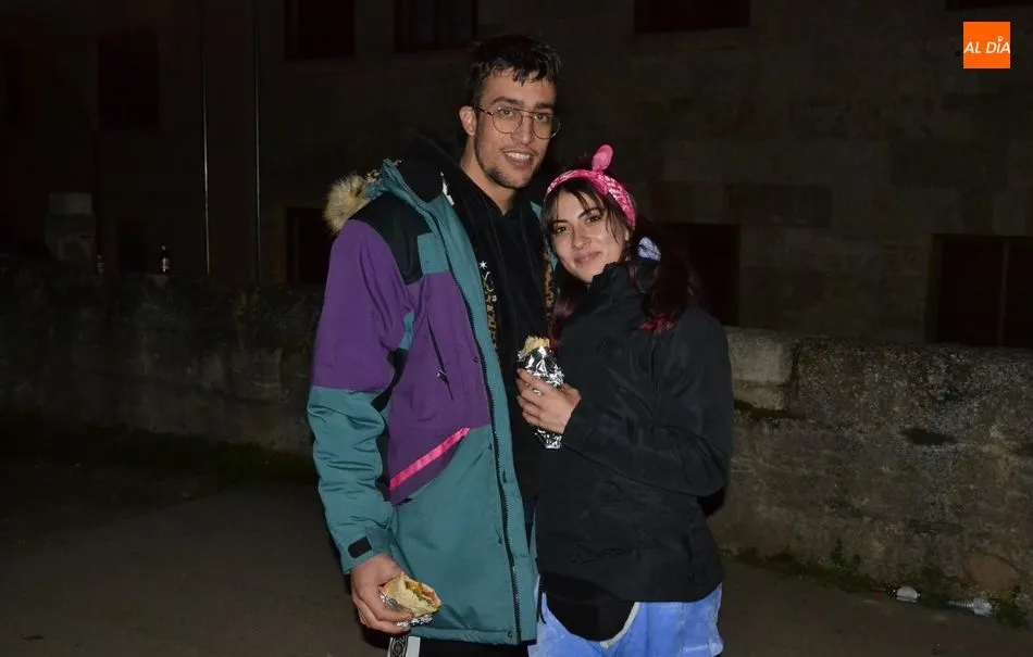 Foto 4 - Memorable jornada de S&aacute;bado de Carnaval con la ciudad totalmente abarrotada  