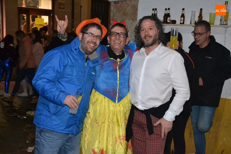 Foto 3 - Memorable jornada de S&aacute;bado de Carnaval con la ciudad totalmente abarrotada  