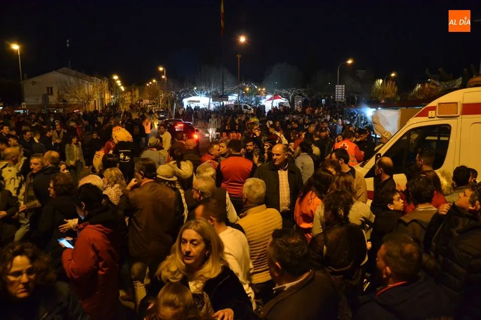 Foto 6 - Memorable jornada de S&aacute;bado de Carnaval con la ciudad totalmente abarrotada  