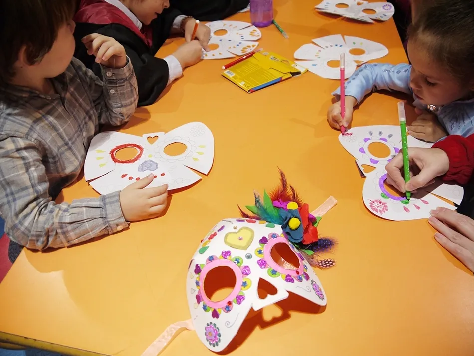 Foto 6 - Creativos talleres infantiles para celebrar el Carnaval en el CC El Tormes