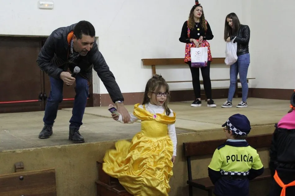 Foto 4 - La Asociaci&oacute;n Cultural La Muralla promueve el Carnaval en Yecla de Yeltes  