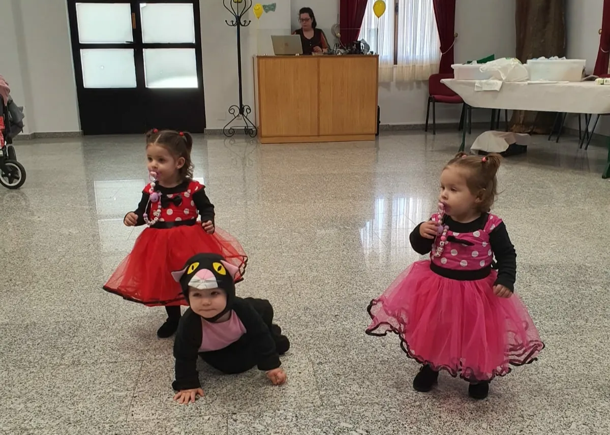 Foto 3 - Valdelosa disfruta el s&aacute;bado a ritmo de carnaval