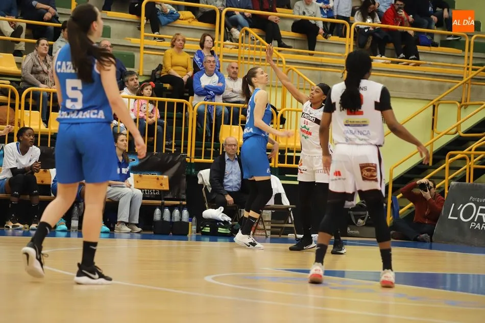 Foto 11 - F&aacute;cil victoria de Perfumer&iacute;as Avenida frente a Ensino Lugo (80-50)