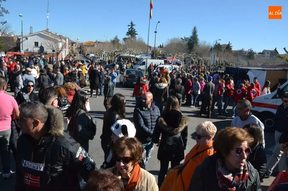 Foto 2 - El encierro a caballo vuelve a su antiguo recorrido por la Calleja con aceptable resultado  