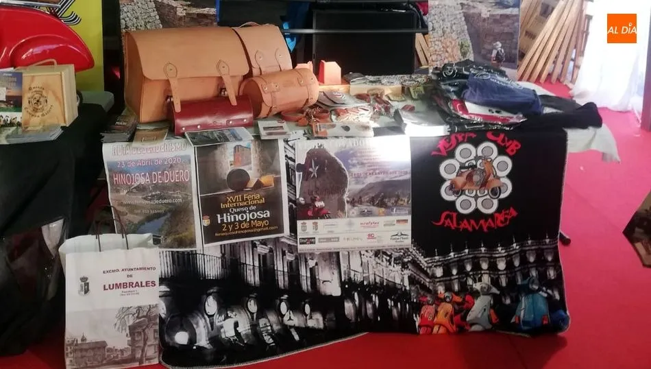 Foto 11 - El Vespa Club de Salamanca promociona Las Arribes en el Primer Encuentro Nacional de Clubes