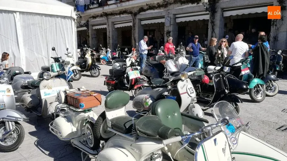Foto 3 - El Vespa Club de Salamanca promociona Las Arribes en el Primer Encuentro Nacional de Clubes