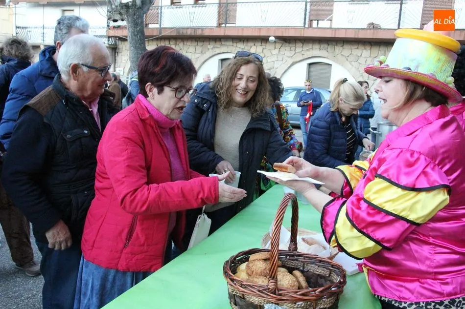 Foto 4 - Arranca el Carnaval en Villarino de los Aires con un colorido concurso de disfraces  