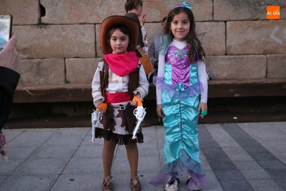 Foto 10 - Bonito desfile infantil de disfraces en Vitigudino con mil y un personajes  