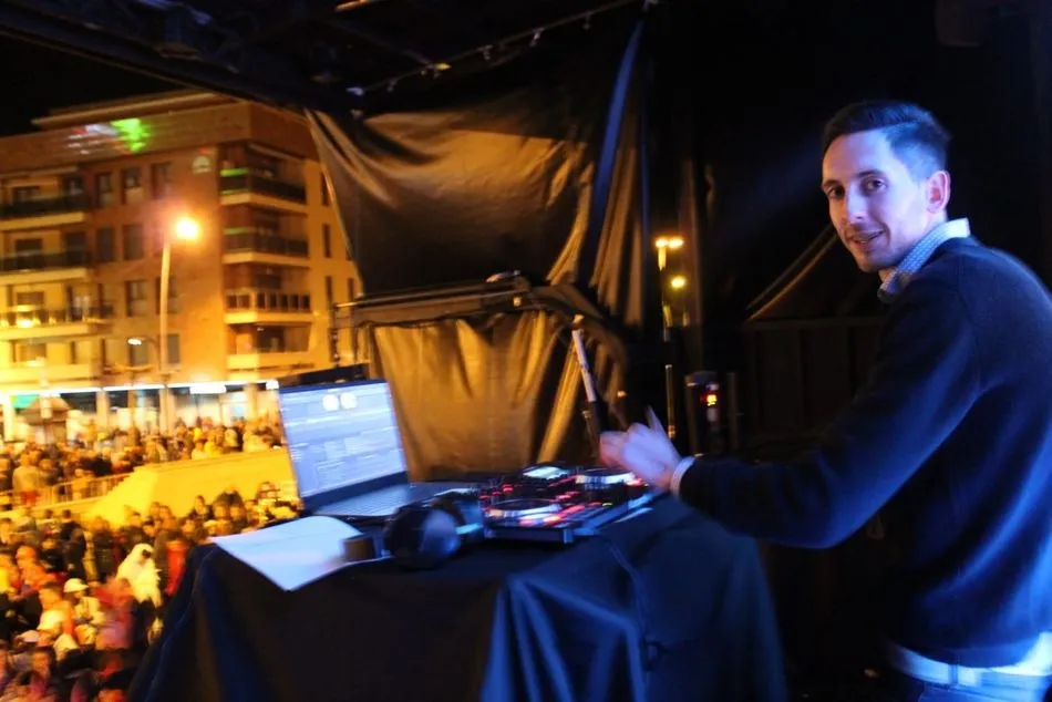 Foto 8 - DJ Fran L&oacute;pez AV relata como transcurri&oacute; la noche de ayer en la que estren&oacute; temporada 2020