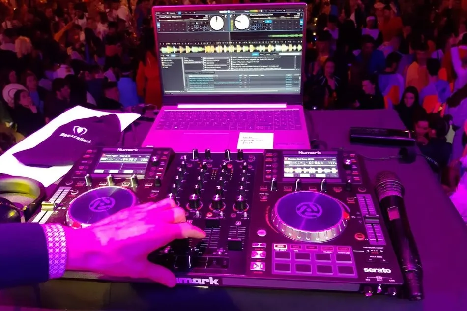 Foto 7 - DJ Fran L&oacute;pez AV relata como transcurri&oacute; la noche de ayer en la que estren&oacute; temporada 2020