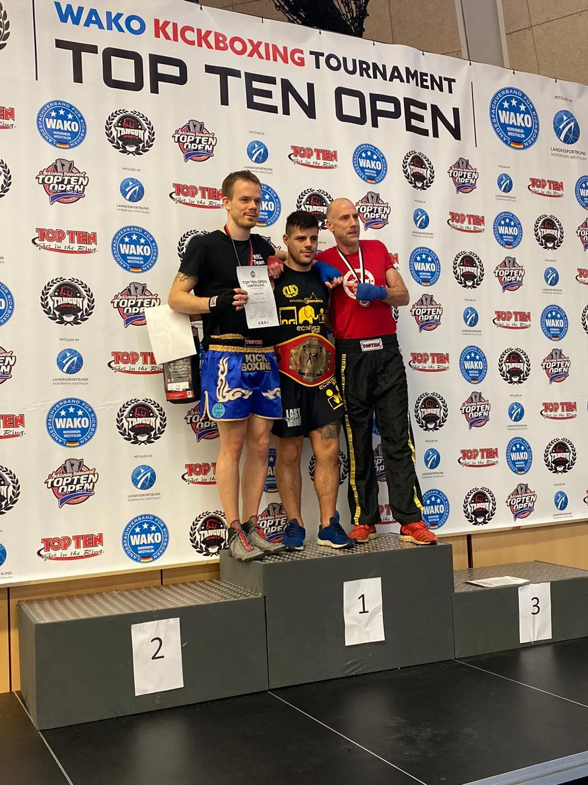 Foto 2 - Richard Huerta empieza la temporada a lo grande: oro y bronce en Alemania