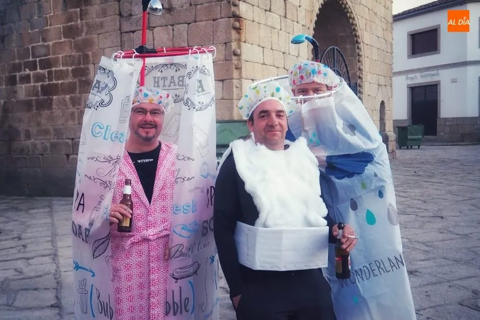 Foto 3 - En Villavieja permanecen fieles a la celebraci&oacute;n del Carnaval  