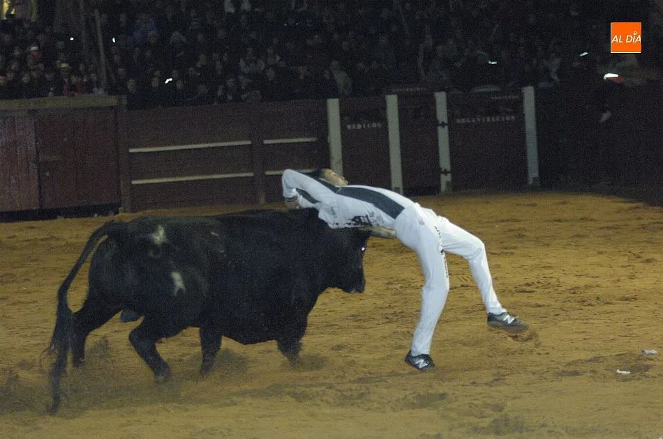 Foto 11 - &lsquo;El Peta&rsquo; se adjudica la hist&oacute;rica cita con los recortes en la Plaza Mayor  